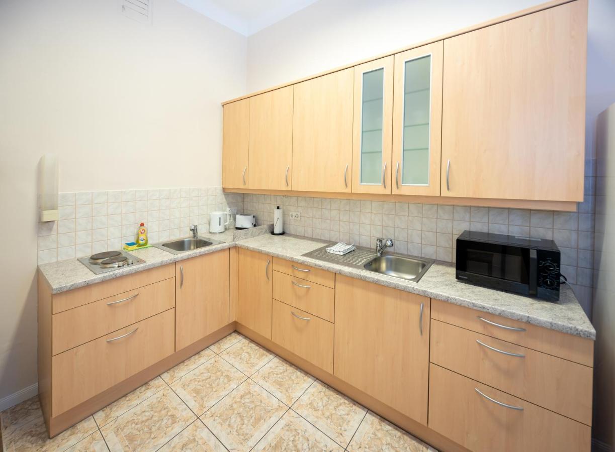Charming Apartment Near Prater Wien Eksteriør billede