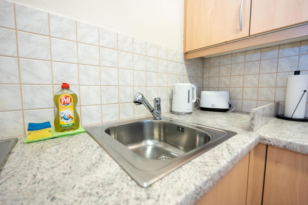 Charming Apartment Near Prater Wien Eksteriør billede